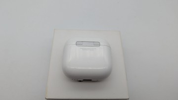 Б/в Навушники Apple airpods 4 with active noise cancellation 01-200937237