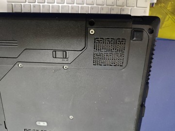 Б/в Ноутбук Lenovo 15/pentium b960 ddr3/6gb ddr3/hdd 500 gb/ssd *відсутній/*інтегрована 01-200950220