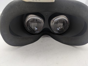 Б/в Окуляри віртуальної реальності Oculus quest 2 256 gb 01-200950219
