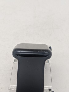 Б/в Смарт-годинник Apple watch series 8 gps 45mm aluminum case 01-200859679