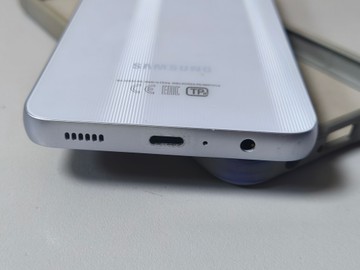 Б/у Мобільний телефон Samsung galaxy a05 4/64gb 01-200994996