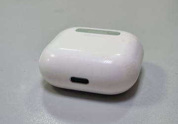 Б/в Навушники Apple airpods 4 01-200958338