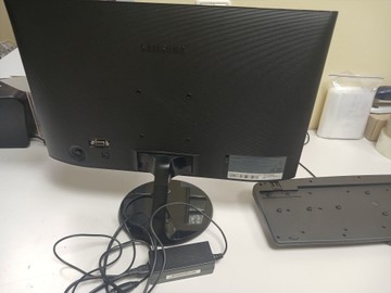 Б/в Монітор Samsung s19f355 01-201008293