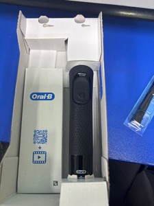 Б/в Електрична зубна щітка Oral-B vitality d103.413.3 pro protect x clean 01-201022486
