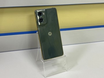 Б/в Мобільний телефон Motorola moto g06 4g 4/256gb 01-201053983