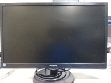 Б/в Монітор Philips 223v5l 01-201074701