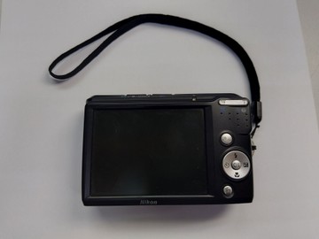 Б/у Фотоаппарат Nikon coolpix l18 01-201101692