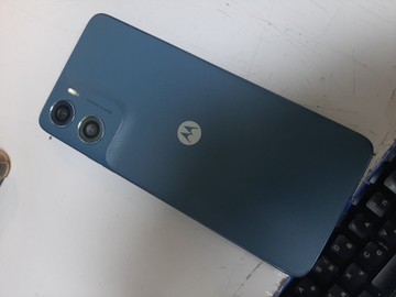 Б/в Мобільний телефон Motorola moto g06 4g 4/64gb 01-201126896