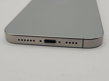 Б/в Мобільний телефон Apple iphone 16 pro max 256gb 01-201063861