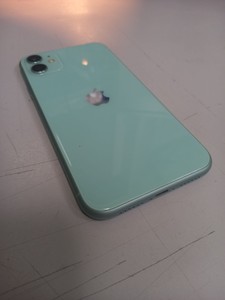 Б/в Мобільний телефон Apple iphone 11 64gb 01-201131649
