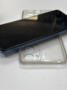 Б/в Мобільний телефон Motorola moto g06 4g 4/256gb 01-201138349