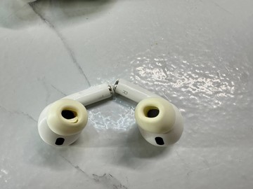 Б/в Навушники Apple airpods pro 2nd generation 01-201148270