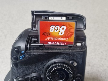 Б/в Фотоапарат Сanon eos 7d + canon ef 50mm f/1,4 usm 01-201158789