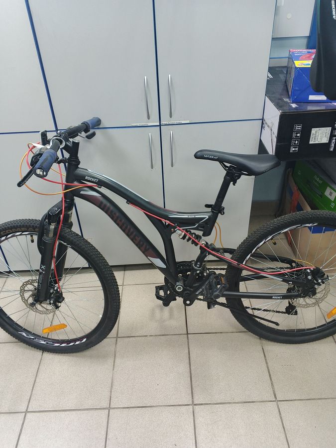 Discovery rocket 24 dd