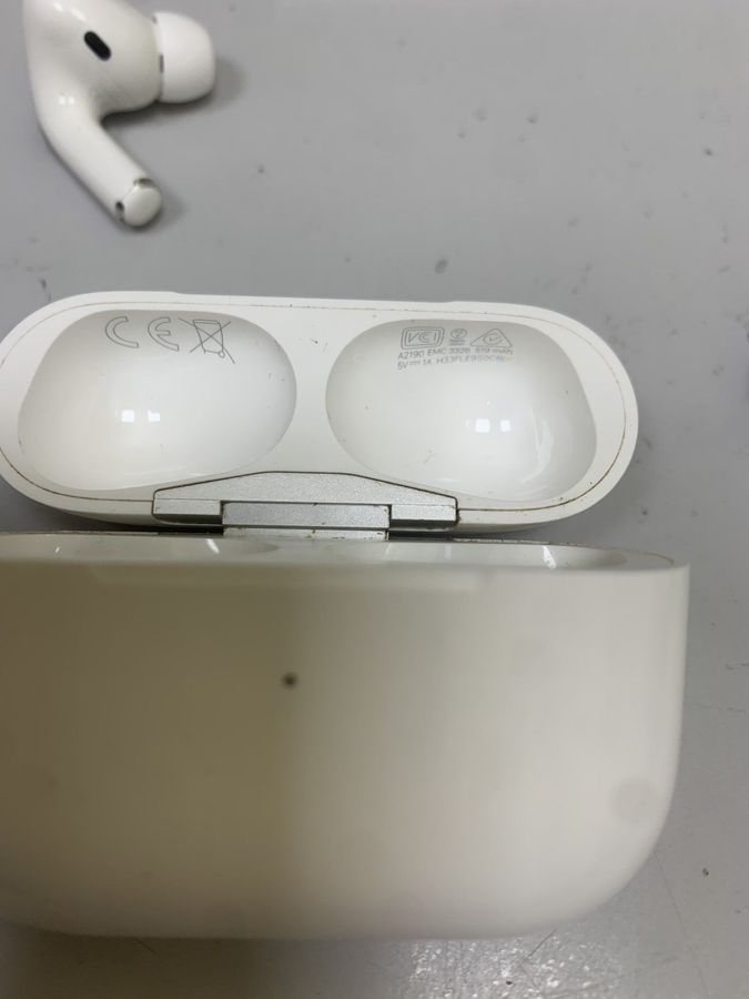 airpods pro