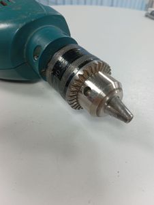 01-200607187: Makita hp1640