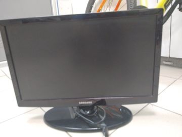 01-200739715: Samsung ue19es4000w