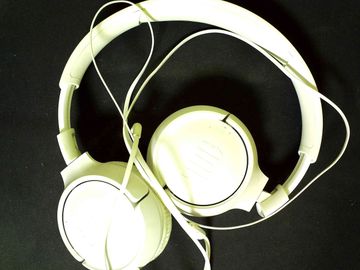 01-200786442: Jbl tune 500