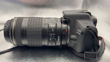 01-200790905: Canon eos 2000d+ef 70-300mm f/4.0-5.6 is usm