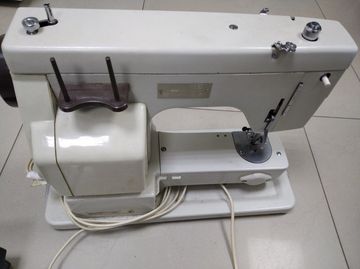 Б/в Швейна машина Без Виробника k 300 super nutzstich f 01-200792332