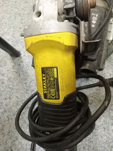 Б/в Кутова шліфмашина Stanley stgs7125 01-200805566