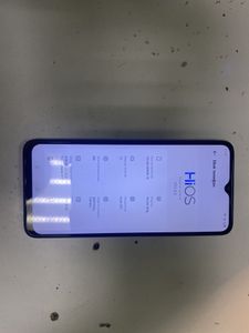 Б/в Мобільний телефон Tecno spark 10 ki5q 8/128gb 01-200814657