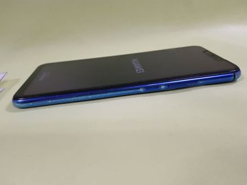 Б/у Мобильний телефон Huawei p smart plus ine-lx1 4/64gb 01-200745763