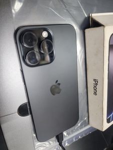 Б/в Мобільний телефон Apple iphone 16 pro max 256gb 01-200820238