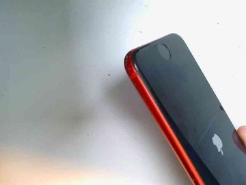 Б/в Мобільний телефон Apple iphone se 2020 64gb 01-200826173