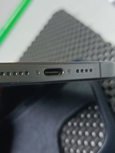 Б/в Мобільний телефон Apple iphone 15 pro max 1tb 01-200803143