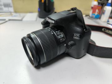 Б/у Фотоаппарат Canon eos 1300d/ ef-s 18-55mm f/3,5-5,6 is iii 01-200847504