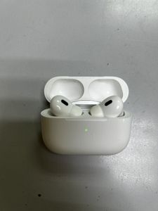 Б/в Навушники Apple airpods pro 2nd generation with magsafe charging case usb-c 01-200880360