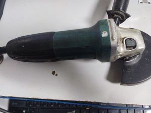 Б/у Угловая шлифмашина Makita ga5030 01-200888137