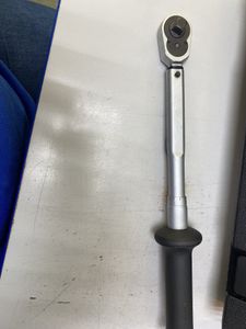 Б/в Ключ динамометричний Hazet 6110-1 ст 01-200907526