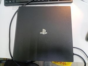 Б/в Ігрова приставка Sony playstation 4 pro 1tb 01-200909819