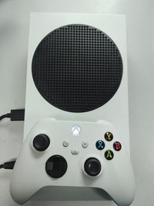 Б/у Игровая приставка Microsoft xbox series s 512gb 01-200911800