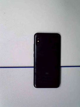 Б/у Мобільний телефон Xiaomi mi a2 lite 4/64gb 01-200913765