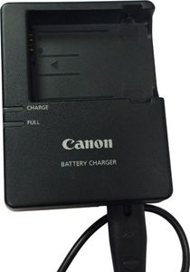 Б/в Фотоапарат Canon eos 700d + ef-s 18-55mm 1:3.5-5.6 is stm 01-200914648