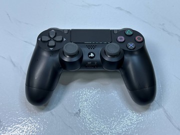Б/у Геймпад Sony dualshock 4 v2 01-200925446