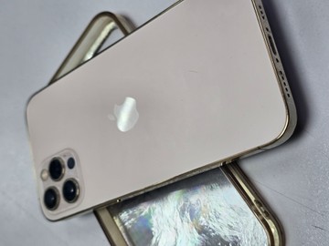 Б/в Мобільний телефон Apple iphone 12 pro 256gb 01-200928117