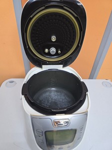 Б/у Мультиварка Binatone muc-2180 01-200979883