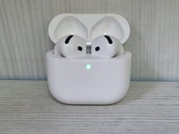 Б/в Навушники Apple airpods 4 01-200958338