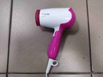 Б/у Фен Philips drycare essential bhd003/00 01-200999752