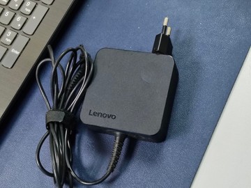 Б/у Ноутбук Lenovo 15/core i3 7130u ddr3/8gb ddr3/hdd *відсутній/ssd 128 gb/geforce mx110 2gb 01-201032313
