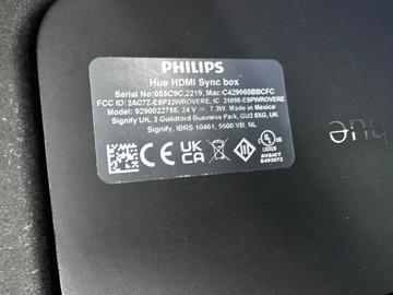 Б/в Комплект розумного освітлення Philips philips hue e27 + hdmi sync box 01-201064534