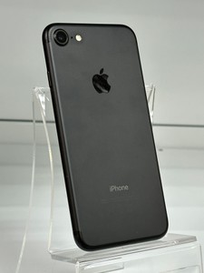 Б/в Мобільний телефон Apple iphone 7 128gb 01-201097369