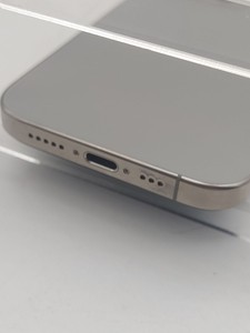 Б/в Мобільний телефон Apple iphone 15 pro 256gb 01-201149971
