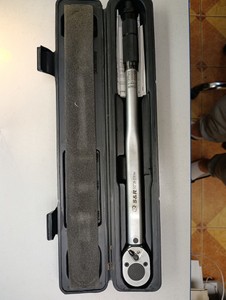 Б/в Ключ динамометричний S&R 1/2 28-210nm 01-201160388