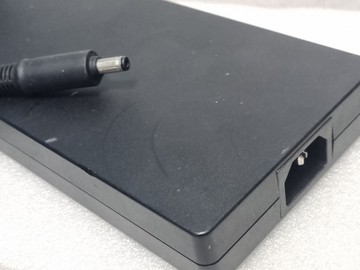 Б/в Зарядний пристрій Delta Electronics adp-280db ba 01-201166317