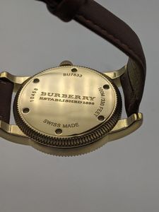 01-200327435: Burberry bu7833